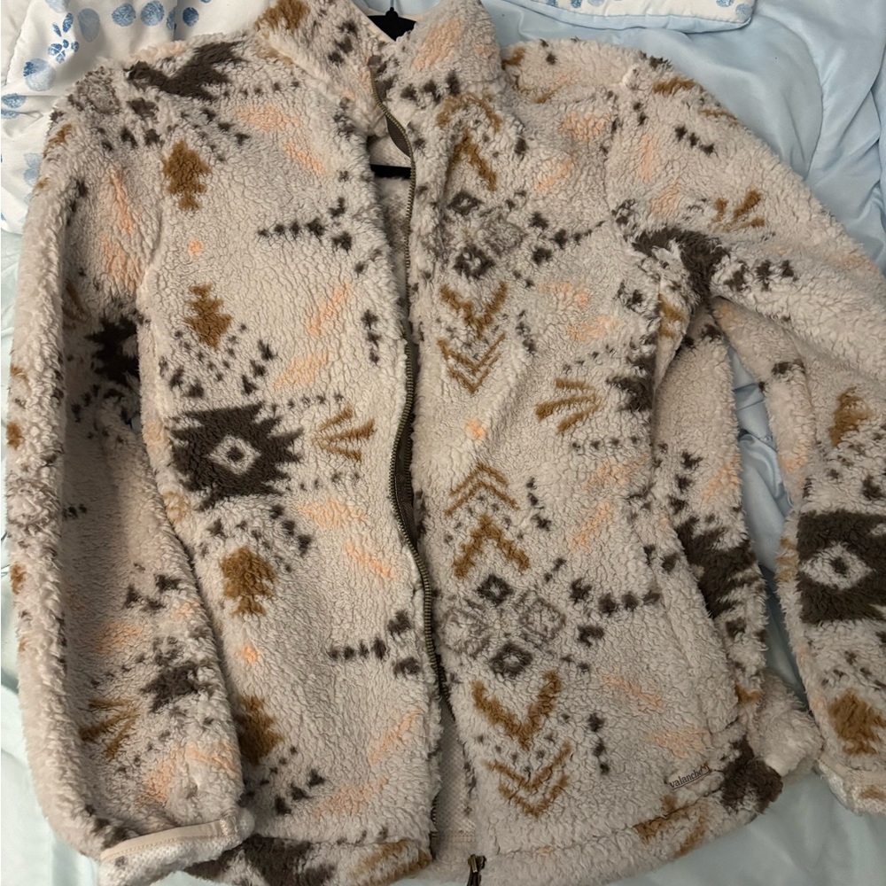 Avalanche Outdoor Fleece in Cream and Brown